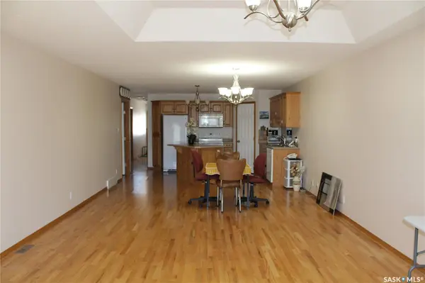 Wilkie, SK S0K 4W0,305 5th STREET E #5