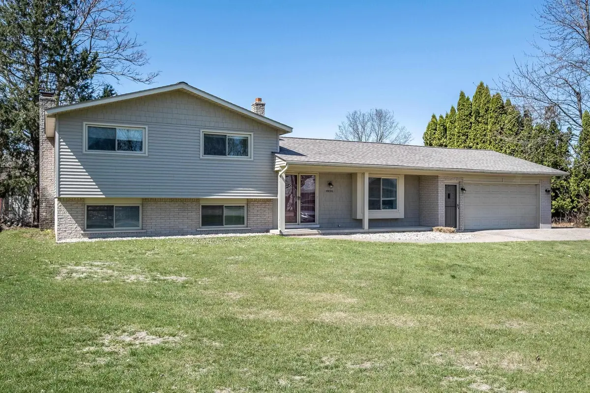 Macomb Twp, MI 48044,49225 Romeo Plank RD