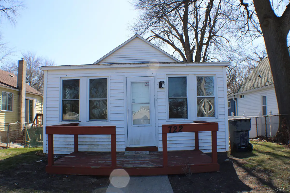 722 Bay RD, Bangor Twp, MI 48706