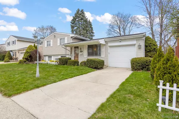 Livonia, MI 48154,37944 DONALD ST