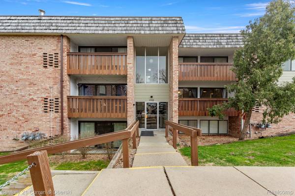 2126 PAULINE BLVD #202, Ann Arbor, MI 48103
