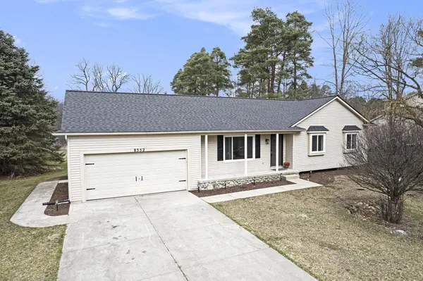 8352 Rustic TRL, Linden, MI 48451