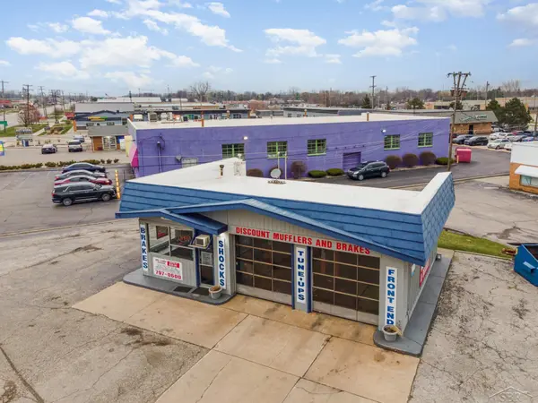 2714 Bay RD, Saginaw Twp, MI 48603