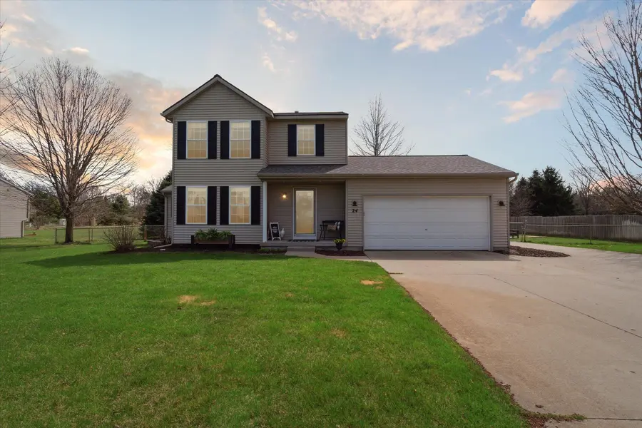24 Tabby Trail DR NW, Sparta, MI 49345