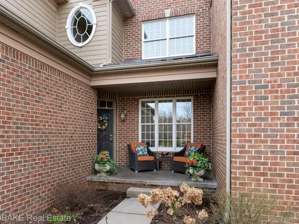 Northville, MI 48168,44951 Broadmoor CIR S