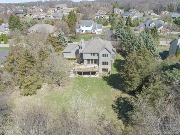 White Lake, MI 48386,940 Dacea CT