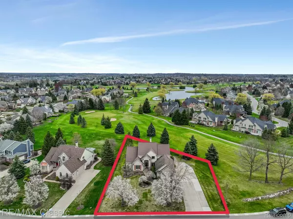 South Lyon, MI 48178,23760 SPY GLASS HL N