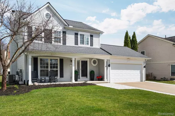 South Lyon, MI 48178,948 S PARKWOOD DR