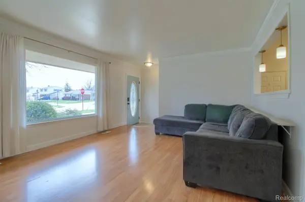 Taylor, MI 48180,25142 CHERRY ST