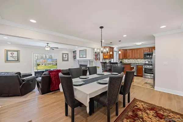 Southfield, MI 48076,28380 RANCHWOOD DR