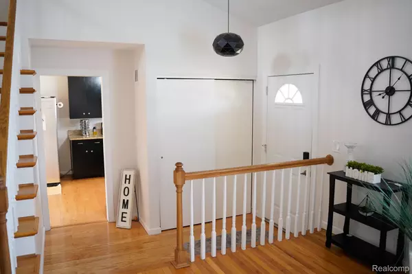 Clawson, MI 48017,1210 KEY WEST DR