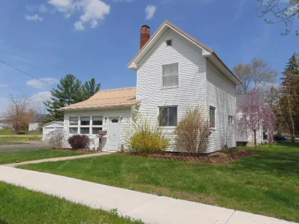 Ithaca, MI 48847,126 S Gwinner ST