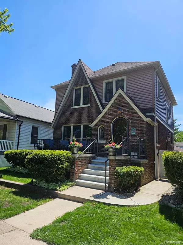 Wyandotte, MI 48192,423 MAPLE ST