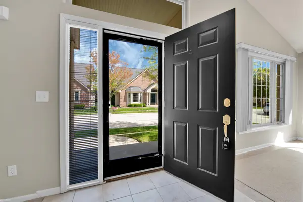 Clinton Township, MI 48038,16468 Waverly CIR