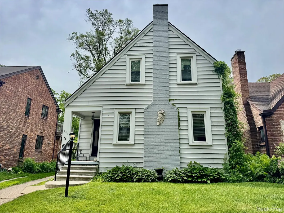 Ferndale, MI 48220,621 W Cambourne ST