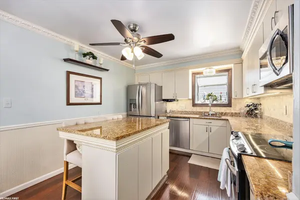 Sterling Heights, MI 48314,8655 Leslie DR