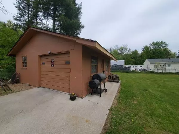 Prescott, MI 48756,5340 Mills DR