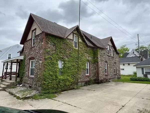 Mount Pleasant, MI 48858,1020 S Lansing