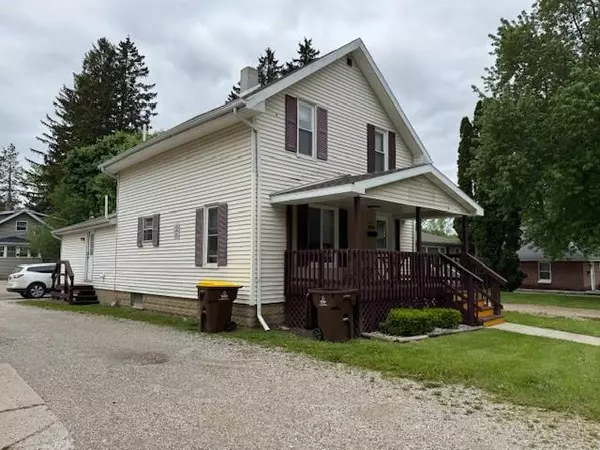 Mount Pleasant, MI 48858,1014 S Lansing