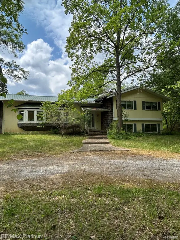 Howell, MI 48855,2625 PRESTON LANE