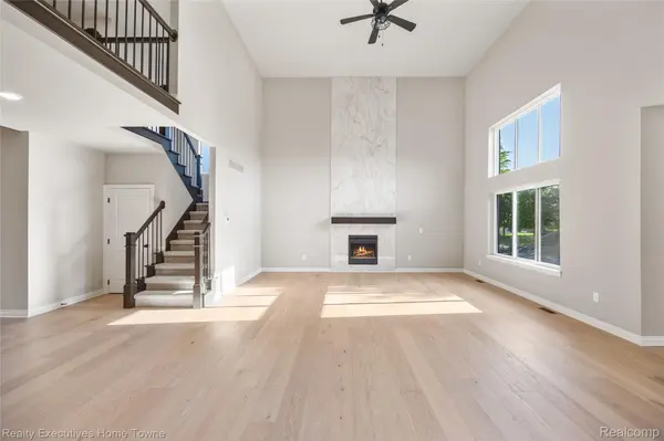 Macomb, MI 48042,50733 MISTWOOD DR