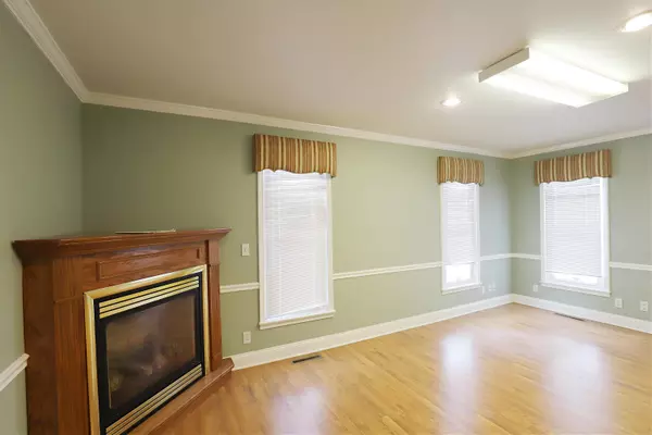 Flint, MI 48532,3010 S Dye RD