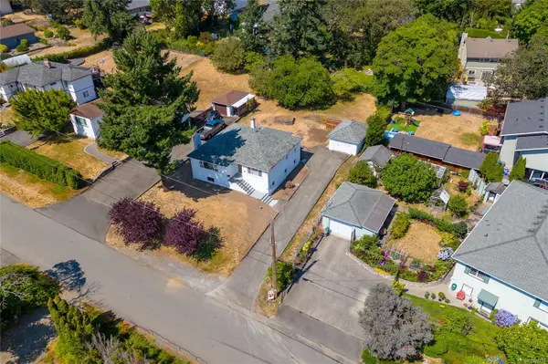 View Royal, BC V9B 1P1,210 Suzanne Pl