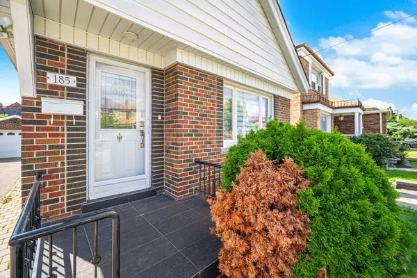 Toronto W03, ON M6M 1H6,185 Dunraven DR