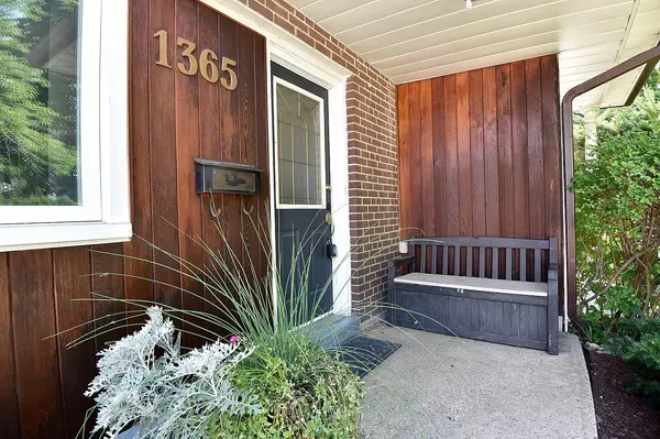 Mississauga, ON L5J 1X4,1365 Seaview DR