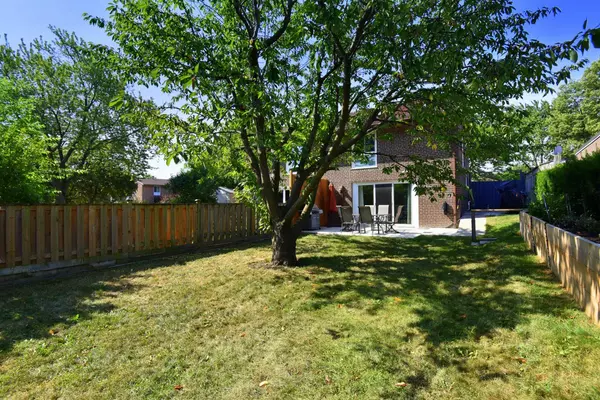 Mississauga, ON L5J 1X4,1365 Seaview DR