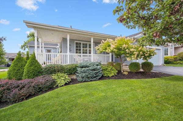 124 Crumlin LN,  Hamilton,  ON L8B 1A5