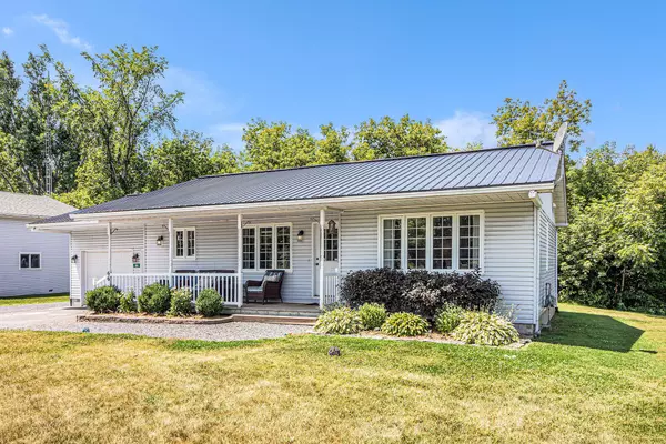 North Stormont, ON K0C 1K0,66 Front ST