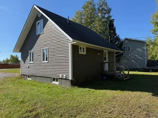 34 Lake Crescent, Happy Valley-goose Bay, NL A0P 1E0