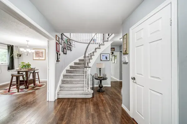 Georgina, ON L4P 3S2,125 Biscayne BLVD E