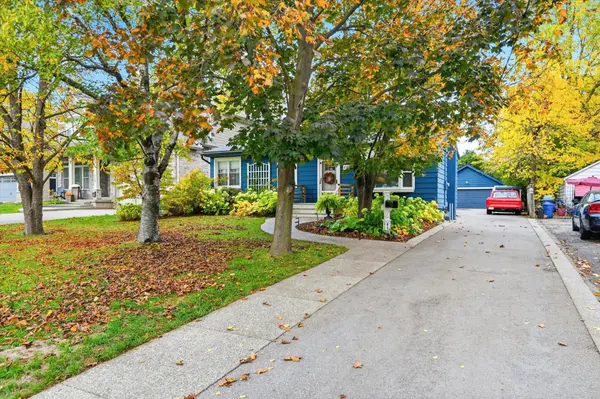 Burlington, ON L7L 2P6,415 Henderson RD