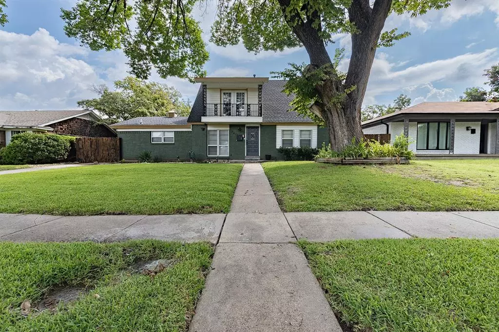 Dallas, TX 75228,8422 Capriola Lane