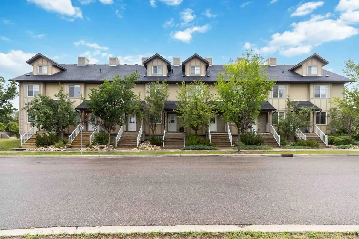 Fort Mcmurray, AB T9H 0C3,136 Fontaine CRES #3