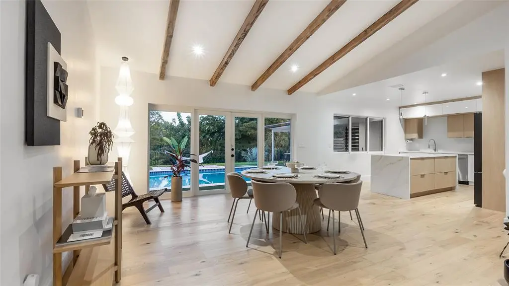 Coral Springs, FL 33065,7609 NW 40th St