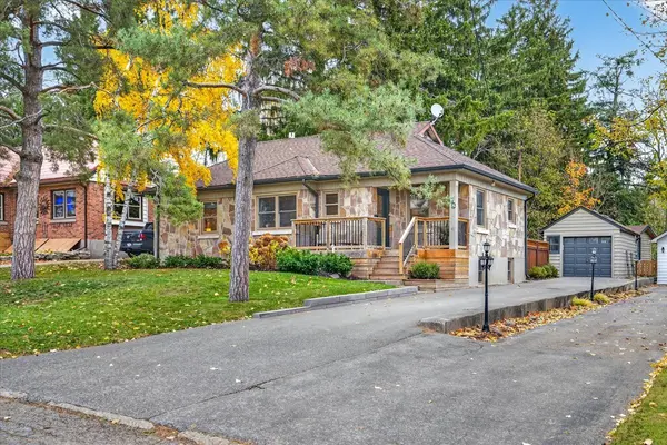 Barrie, ON L4M 3T2,75 Dundonald ST N