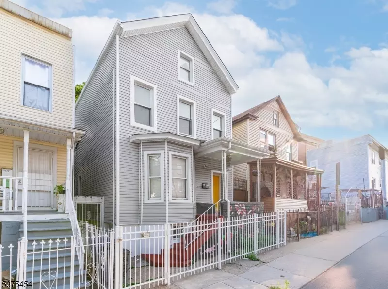 148 4th Ave, Newark City, NJ 07104