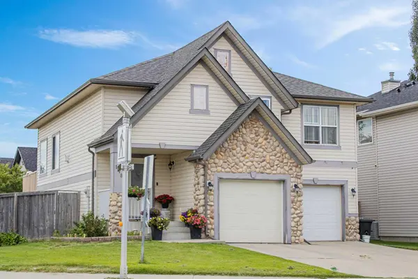 Chestermere, AB T1X 1M8,178 Invermere DR