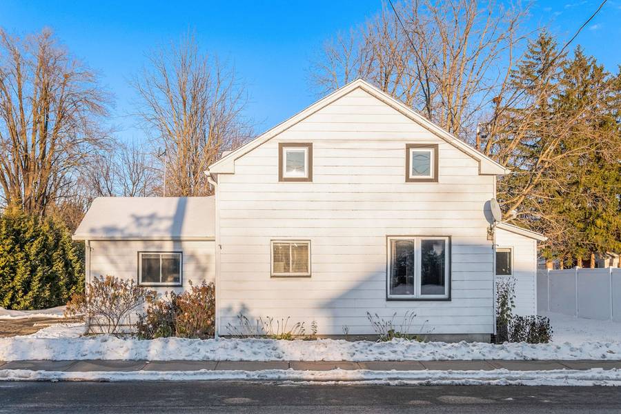 53 Main ST N, North Dundas, ON K0C 1H0