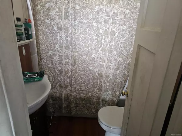 Nanaimo, BC V9R 3H2,640 Campbell St