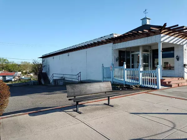 Altavista, VA 24517,525 Main ST