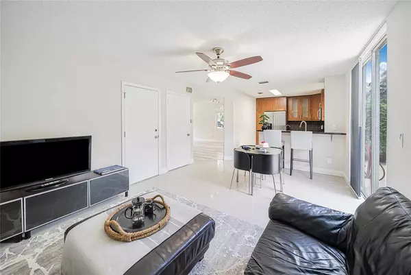 Coral Springs, FL 33071,117 NW 118th Dr