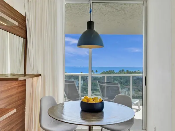 Fort Lauderdale, FL 33308,3100 N Ocean Blvd #808