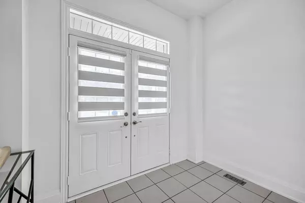 Milton, ON L9T 0W7,425 Bussel CRES