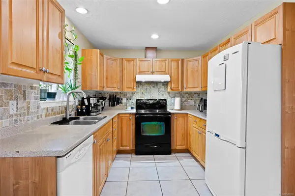 Courtenay, BC V9N 4B5,2848 Bryden Pl