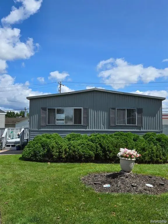 40114 Tothill CIR, Sterling Heights, MI 48310