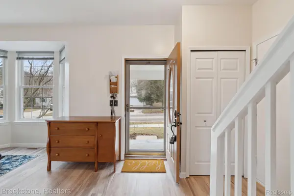 Holly, MI 48442,3393 HERRINGTON DR